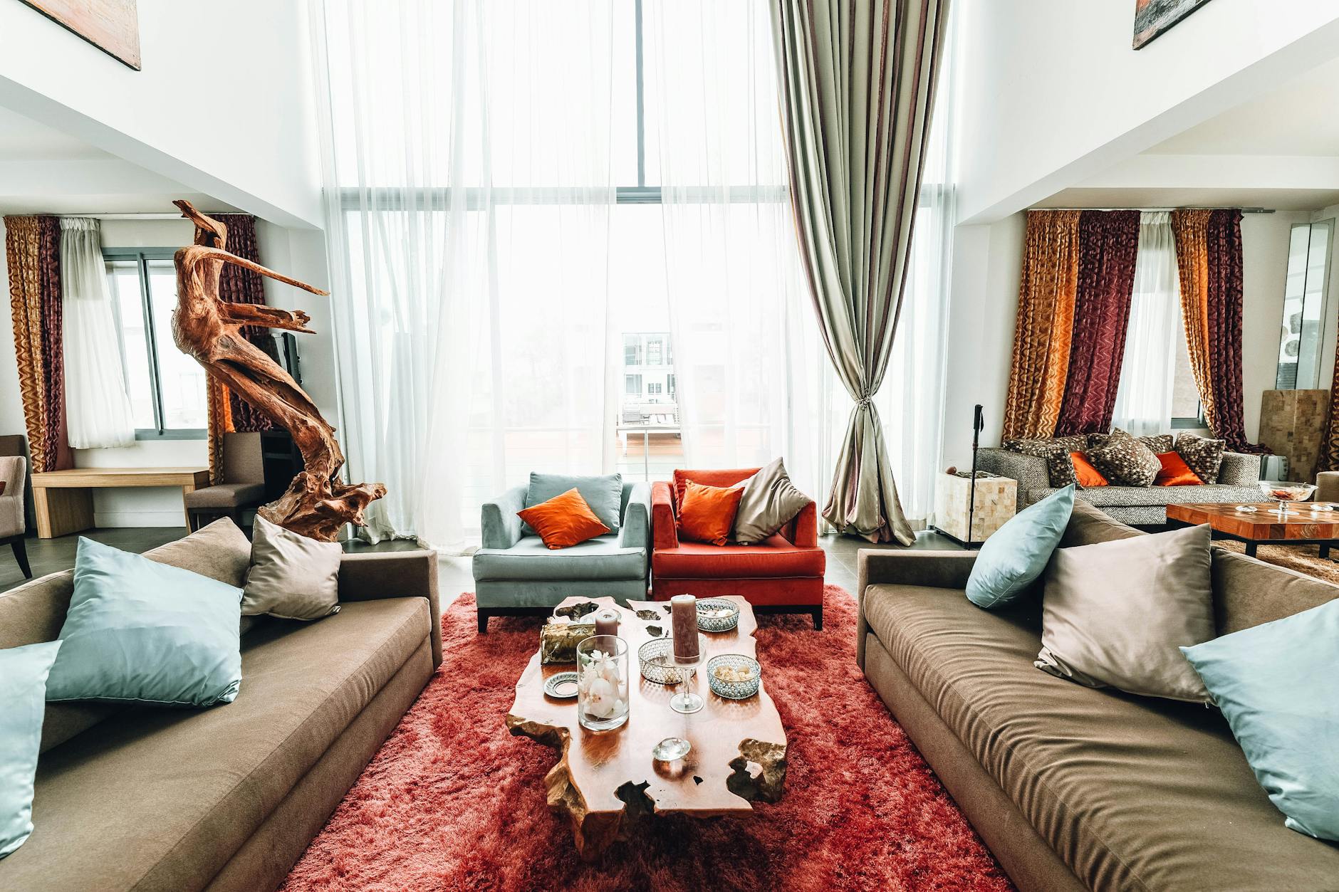 Minimalist Vs. Maximalist: Finding Your Home Style 2 set of living room furniture
Minimalist Vs. Maximalist