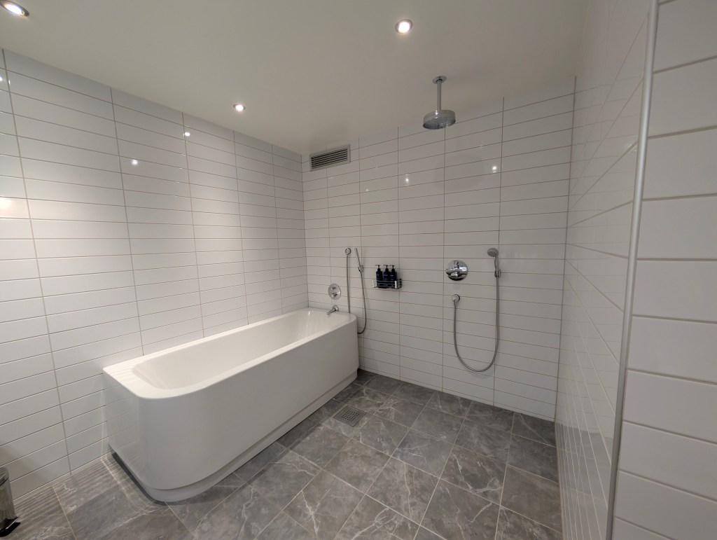 Radisson Blu Gothenburg: the Ultimate City Center Stay for Curious Travelers 3 Radisson Blu Gothenburg
